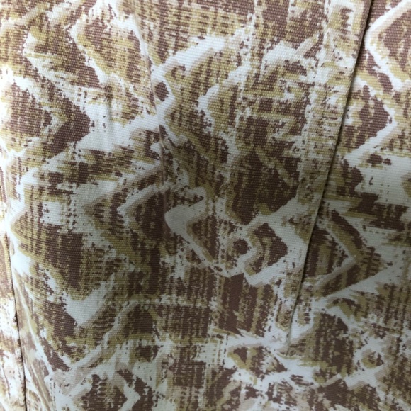 Capris - Picture 2 of 5